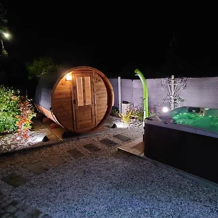 Le Manoir De Homestay *