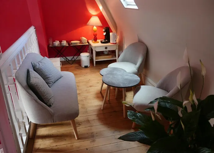 Homestay Le Manoir De Louviers