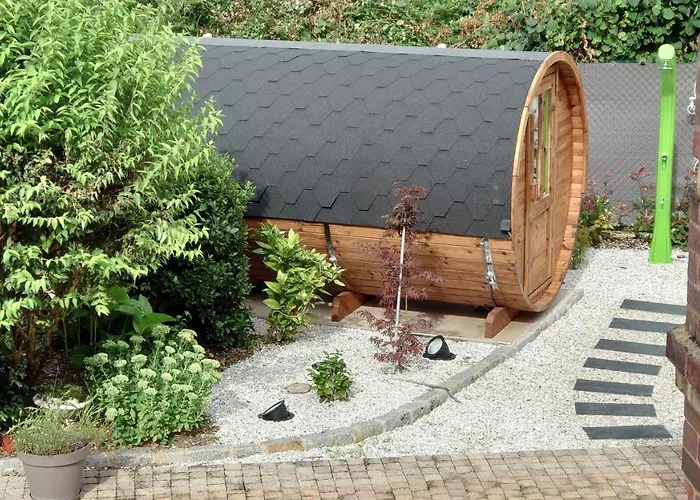 Homestay Le Manoir De Louviers