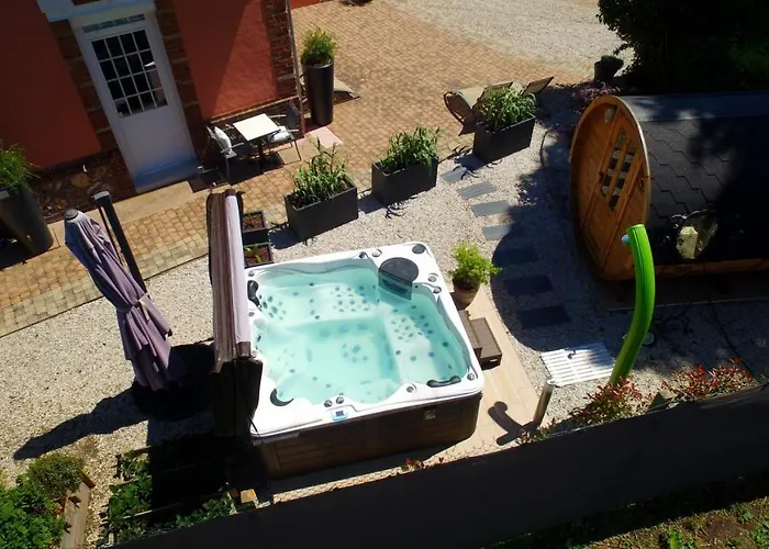 Homestay Le Manoir De *